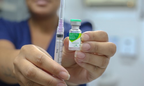 VR amplia para junho de 2026 prazo para imunizar jovens de 15 a 19 anos contra o HPV